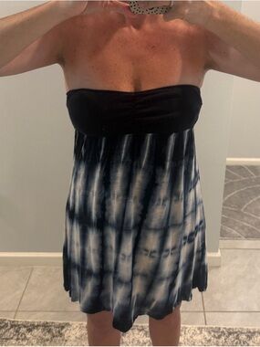 …Lost Black and Grey Strapless Tie-Dye Mini Dress